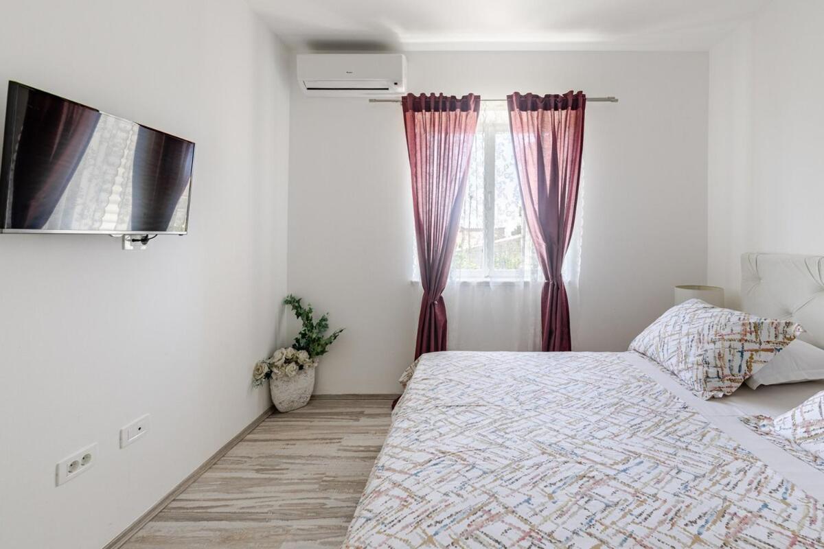 Lu Apartmán